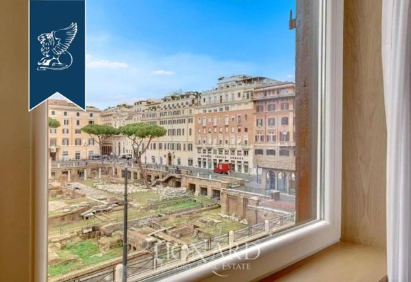 appartamento in vendita a Roma in zona Parione/Sant'Eustachio