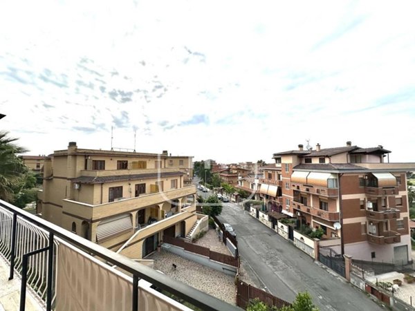 appartamento in vendita a Roma in zona Finocchio