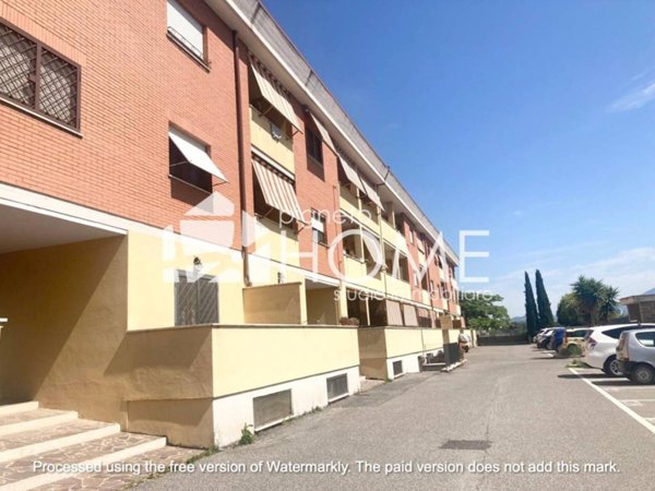 appartamento in vendita a Roma in zona Lunghezza