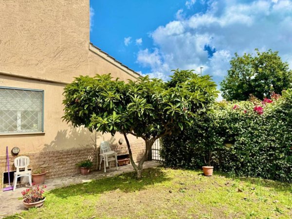 appartamento in vendita a Roma in zona Infernetto