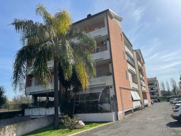 negozio in vendita a Roma