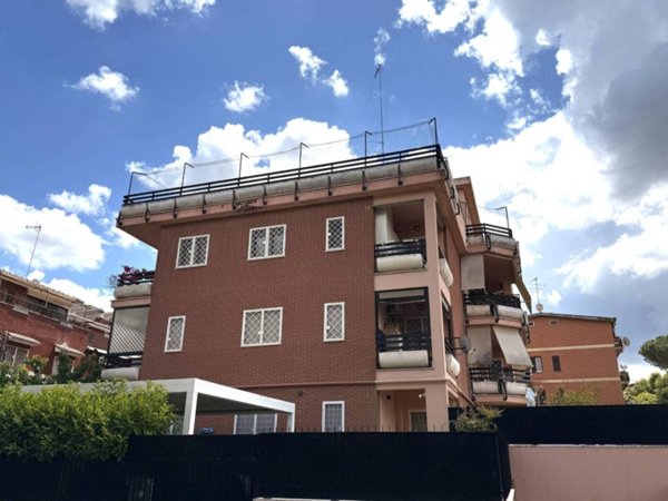 appartamento in vendita a Roma in zona La Pisana