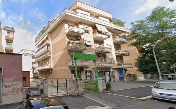 appartamento in vendita a Roma in zona Gianicolense
