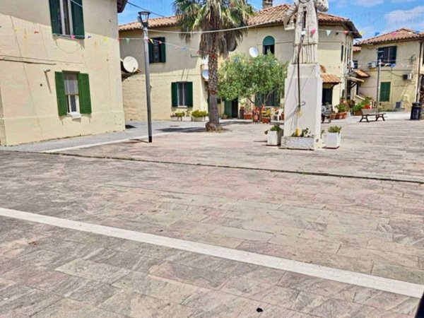 appartamento in vendita a Roma in zona Ostia
