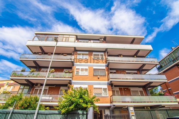 appartamento in vendita a Roma in zona Torrevecchia
