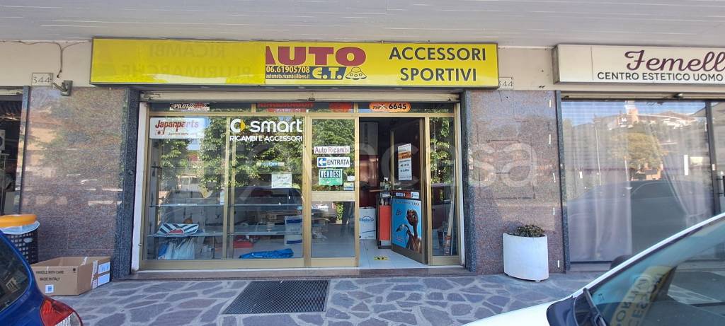 appartamento in vendita a Roma in zona Pantan Monastero