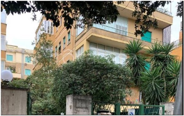 casa indipendente in vendita a Roma in zona Nomentano
