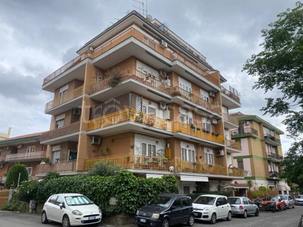 appartamento in vendita a Roma in zona Torrevecchia