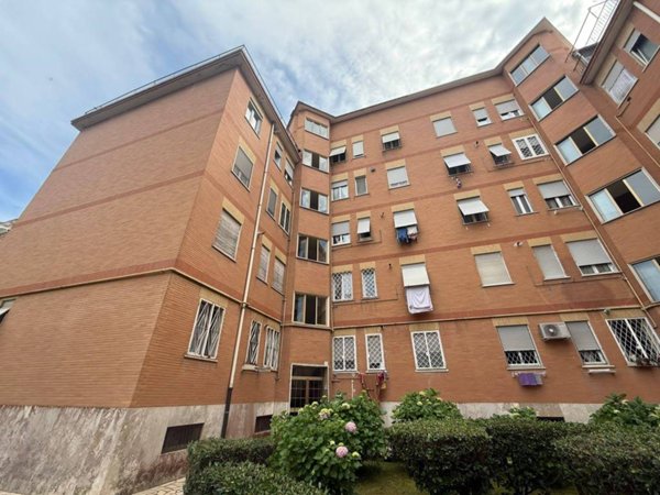 appartamento in vendita a Roma in zona Ostia