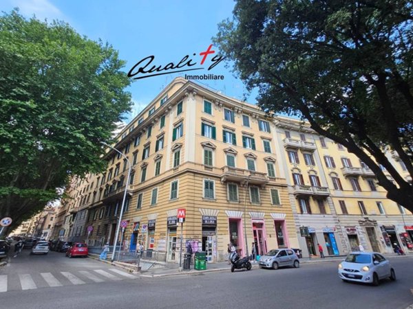 appartamento in vendita a Roma in zona Appio Latino