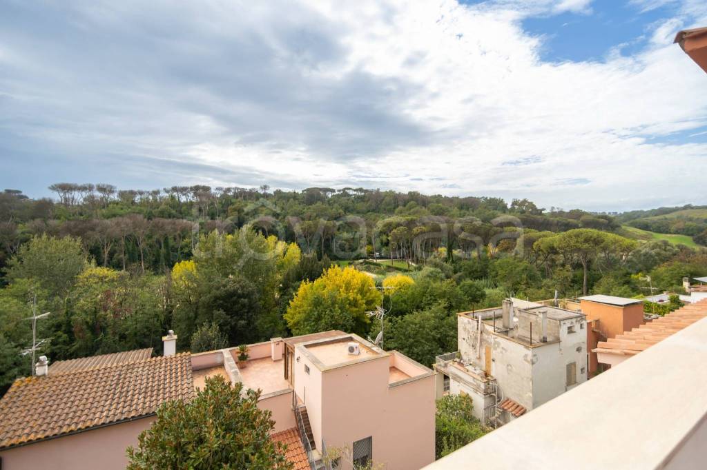 casa indipendente in vendita a Roma