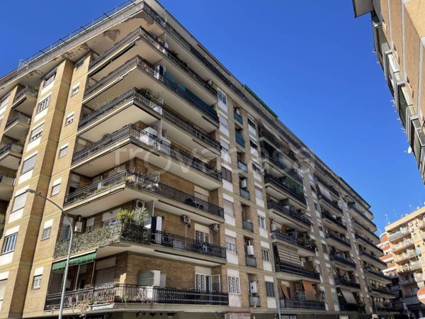 appartamento in vendita a Roma in zona Tuscolano