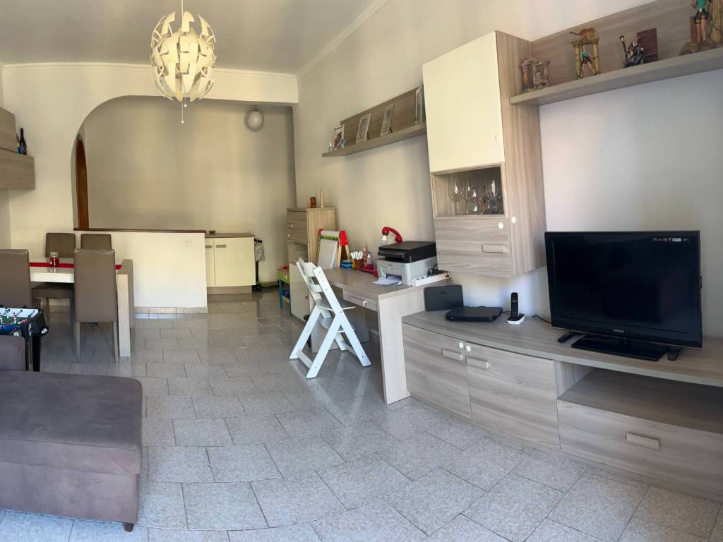 appartamento in vendita a Roma in zona Appio Latino