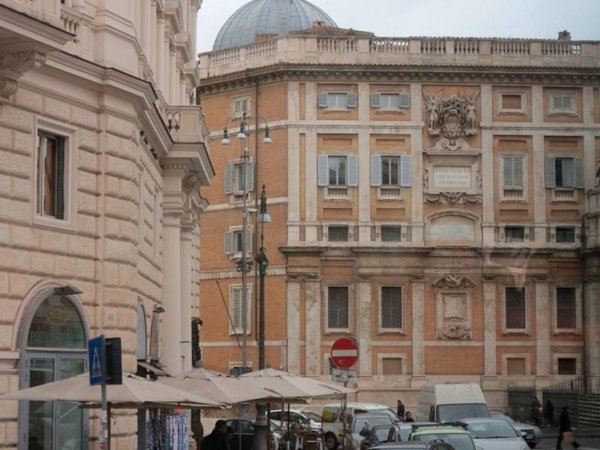 negozio in vendita a Roma in zona Celio