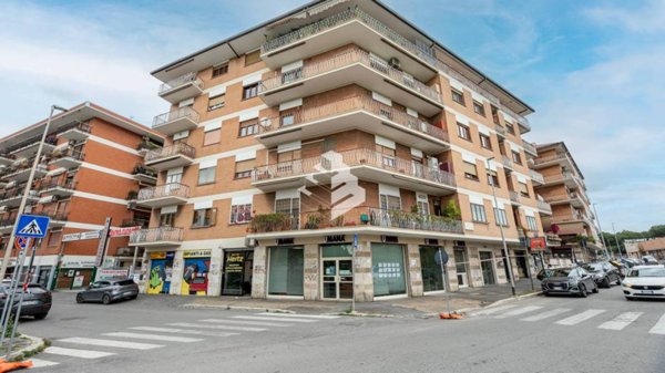 appartamento in vendita a Roma in zona Tuscolano
