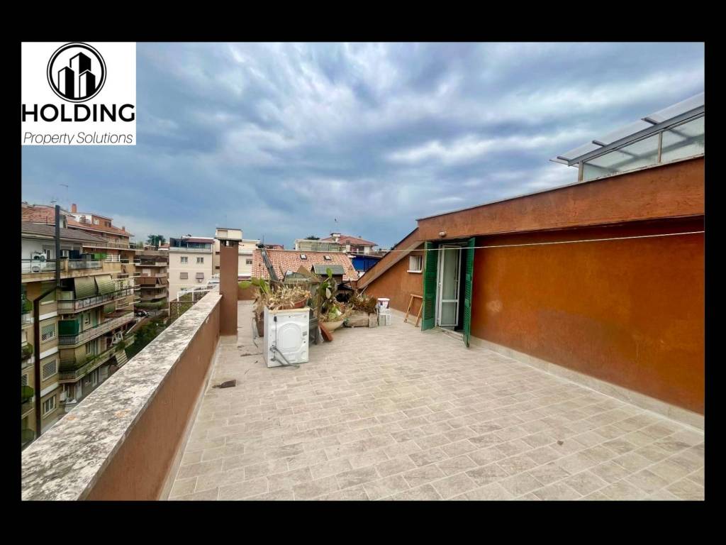 appartamento in vendita a Roma in zona Monte Sacro/Talenti
