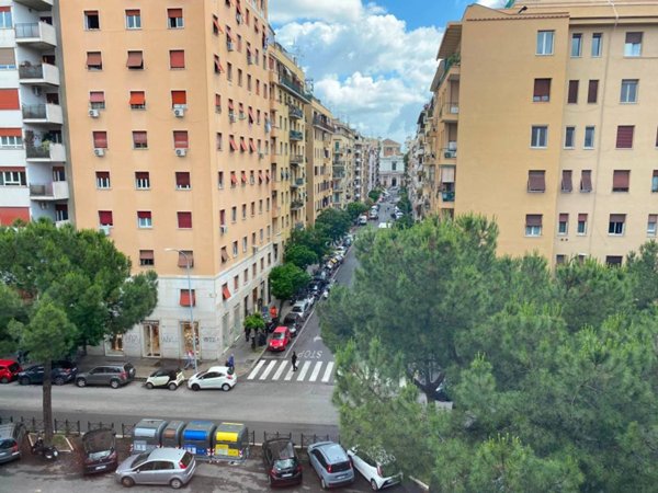 appartamento in vendita a Roma in zona Appio Latino