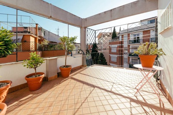 appartamento in vendita a Roma in zona Tor di Quinto