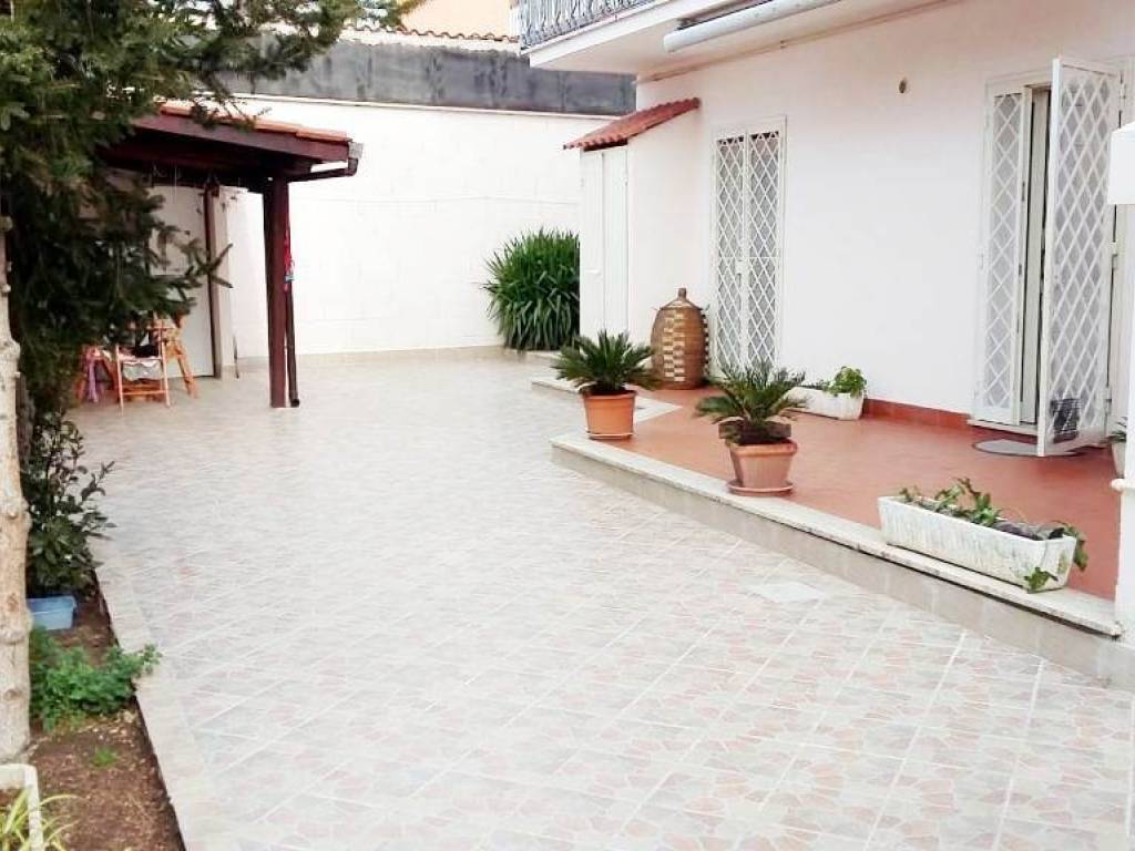 appartamento in vendita a Roma in zona Borghesiana