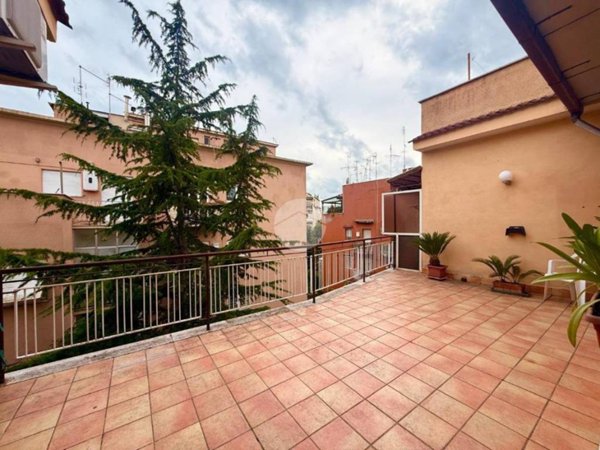 appartamento in vendita a Roma in zona Monte Sacro/Talenti
