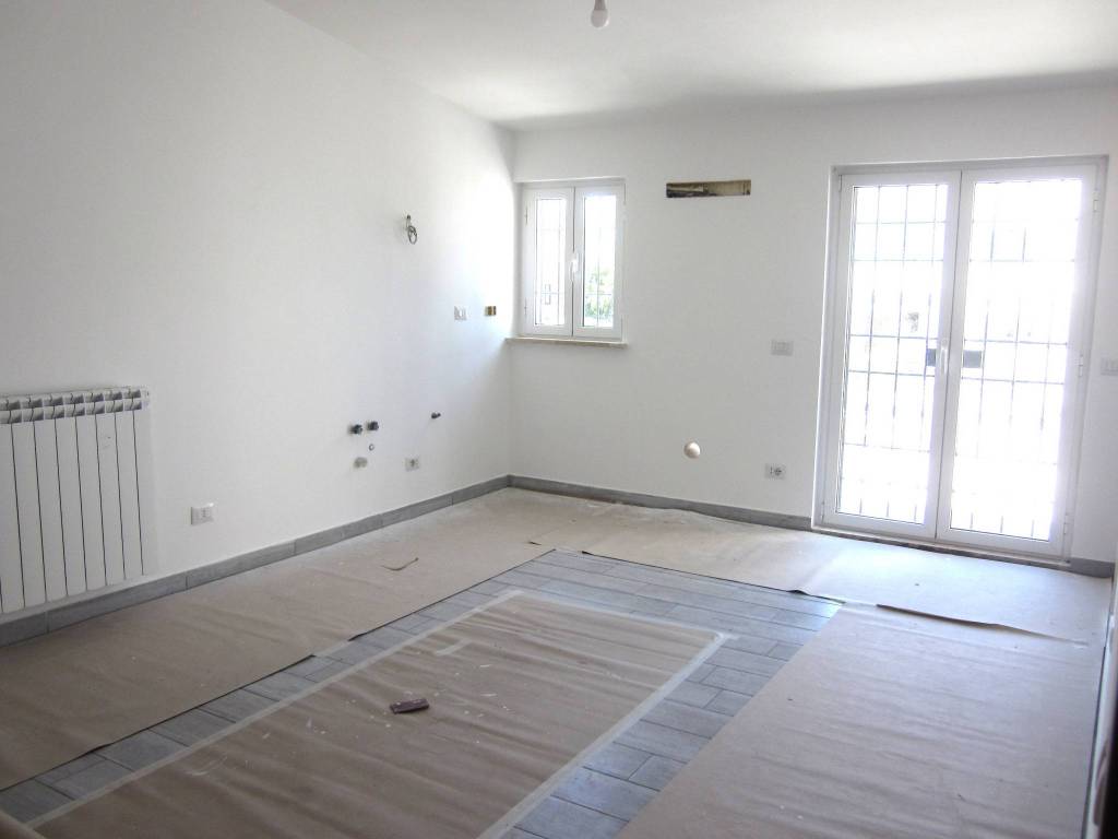 appartamento in vendita a Roma in zona Casal Palocco