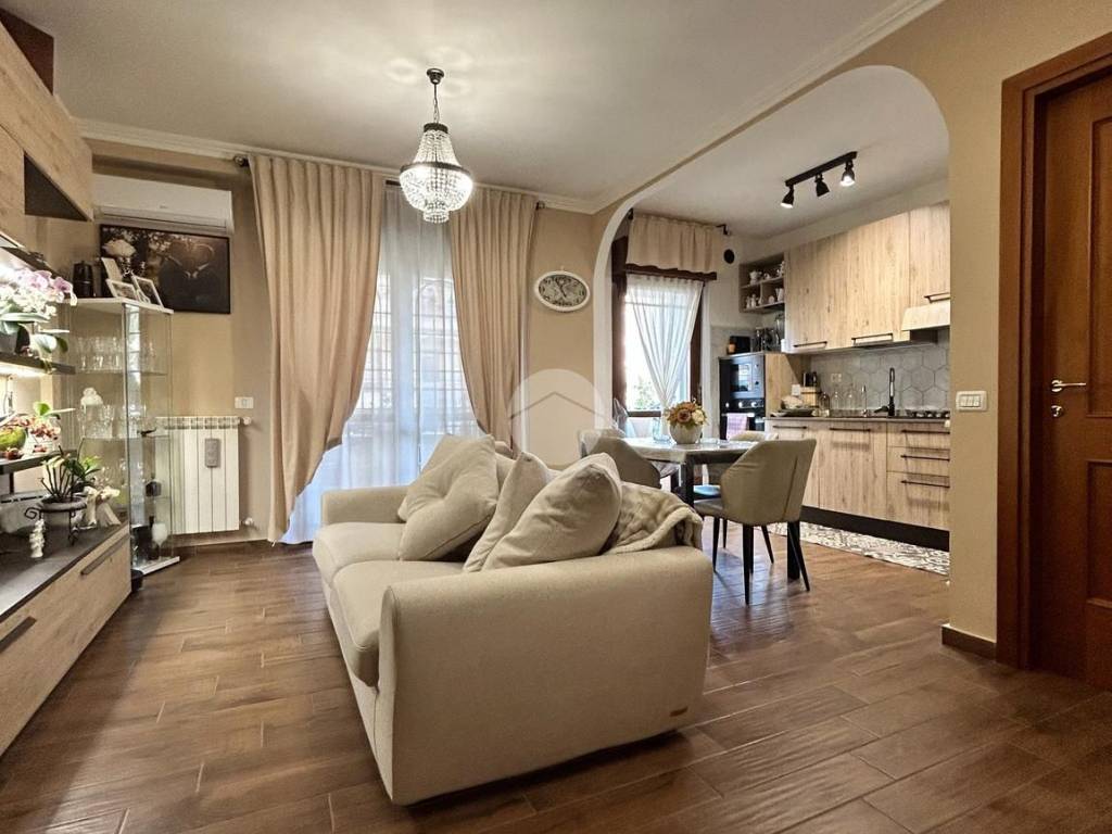 appartamento in vendita a Roma in zona Ponte di Nona