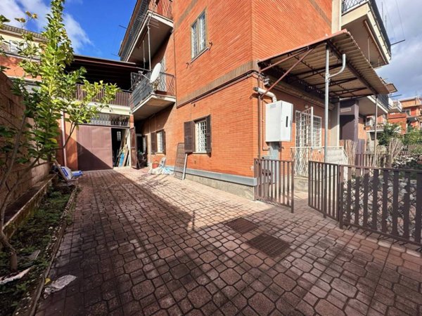 appartamento in vendita a Roma in zona Aurelio