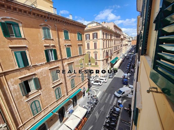 appartamento in vendita a Roma in zona Castro Pretorio