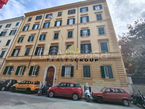 appartamento in vendita a Roma in zona Castro Pretorio