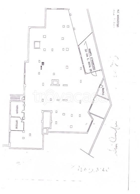 locale commerciale in vendita a Roma in zona Prenestino-Centocelle