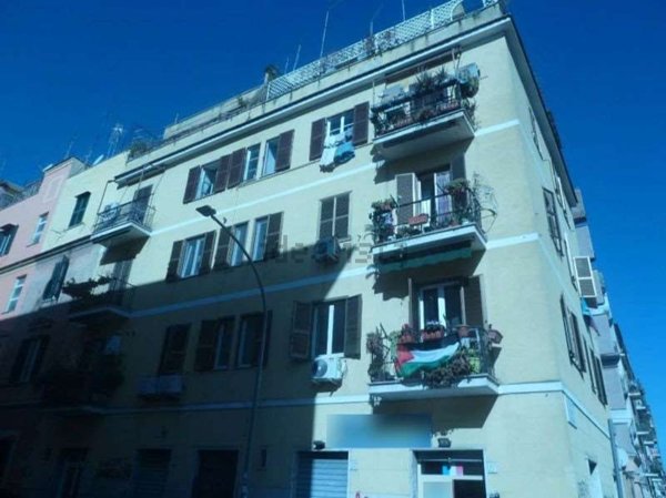 appartamento in vendita a Roma in zona Tuscolano