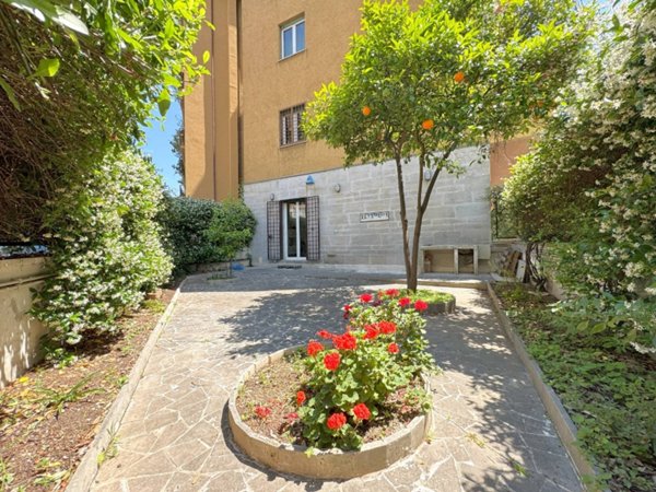 appartamento in vendita a Roma in zona Appio Latino