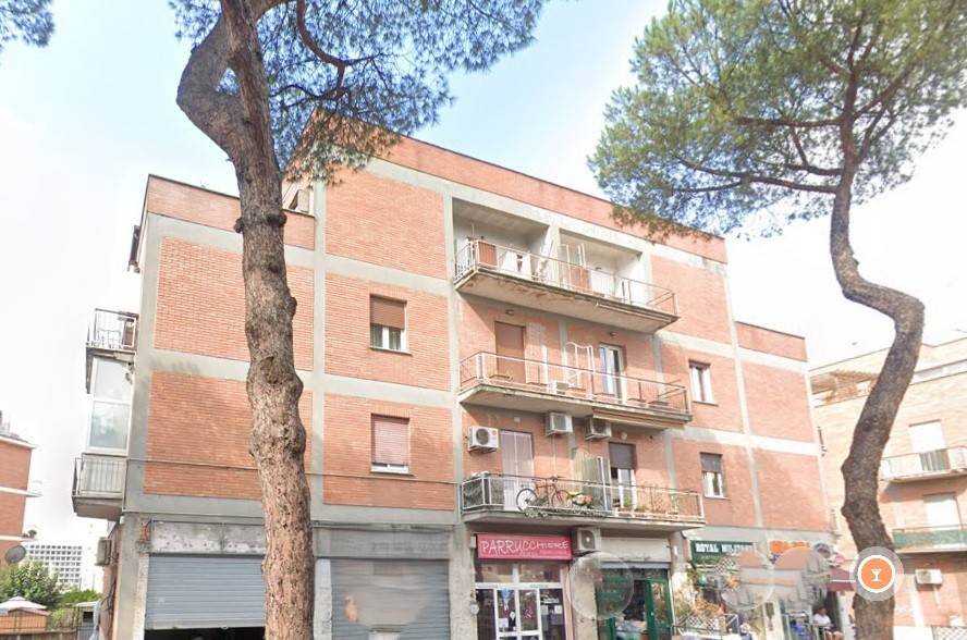 negozio in vendita a Roma in zona Giuliano Dalmata