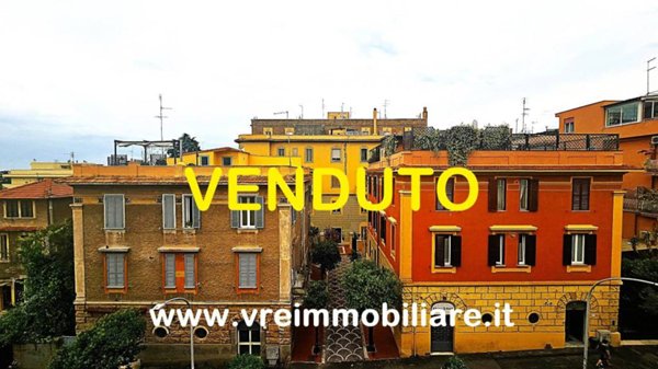 appartamento in vendita a Roma in zona Gianicolense