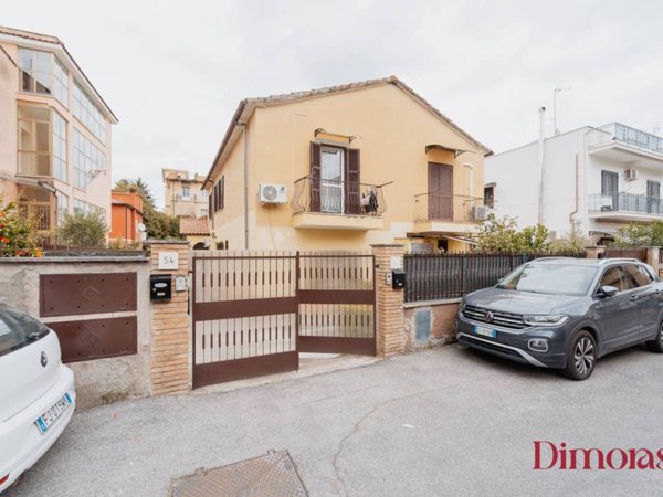 appartamento in vendita a Roma in zona Labaro