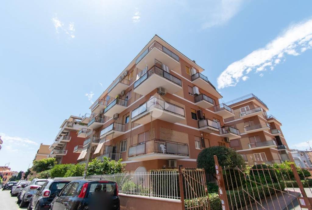 appartamento in vendita a Roma in zona Primavalle