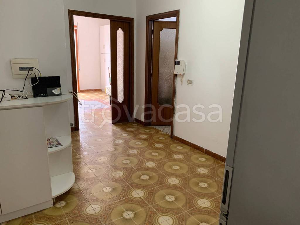 appartamento in vendita a Roma in zona Torre Angela