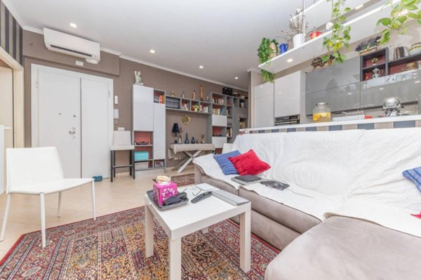 appartamento in vendita a Roma in zona Appio Latino