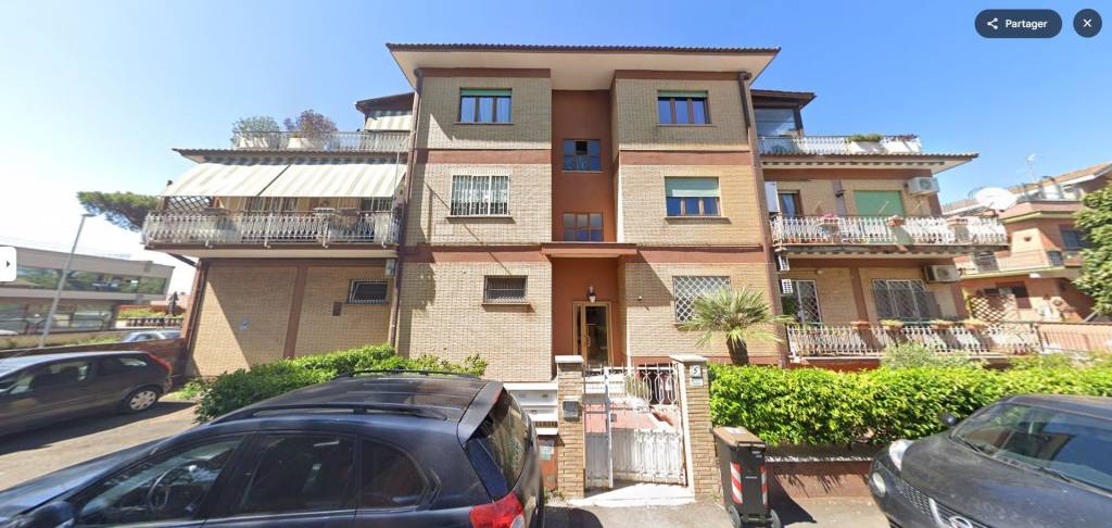 appartamento in vendita a Roma in zona Acilia
