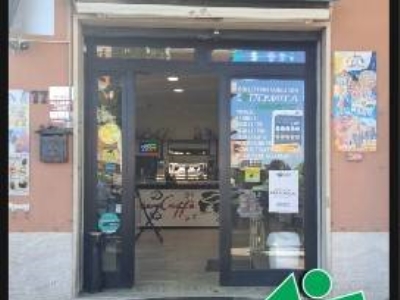 negozio in vendita a Roma in zona Acilia