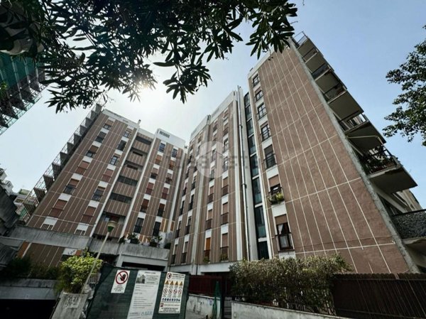 appartamento in vendita a Roma in zona Ardeatino