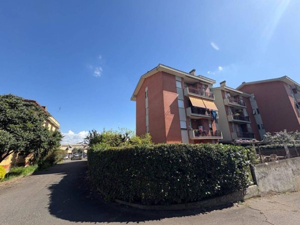 appartamento in vendita a Roma in zona Ponte Mammolo