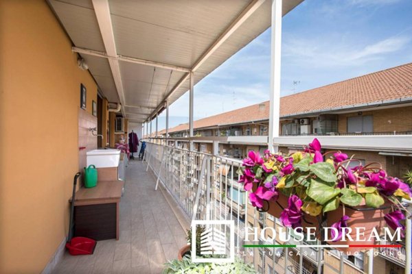 appartamento in vendita a Roma in zona Don Bosco