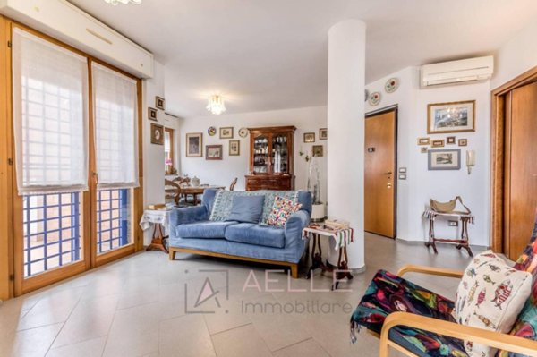 appartamento in vendita a Roma in zona Axa