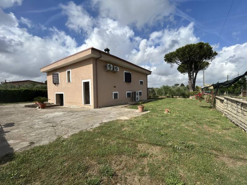 casa indipendente in vendita a Roma in zona Olgiata