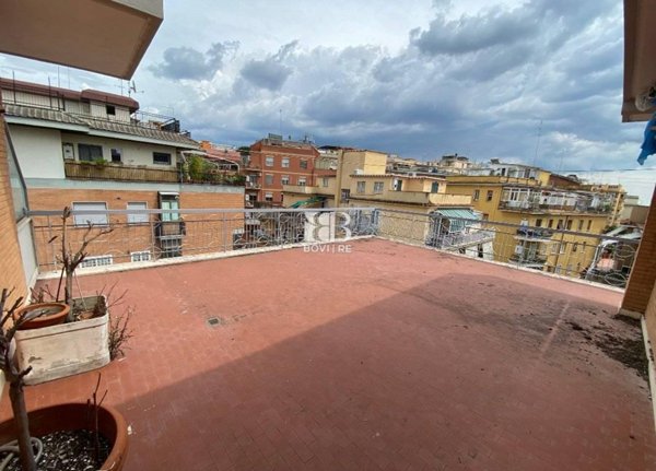 appartamento in vendita a Roma in zona Gianicolense