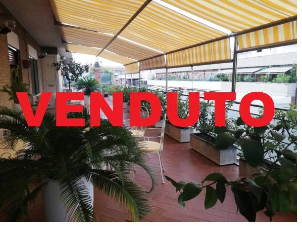appartamento in vendita a Roma in zona Tuscolano