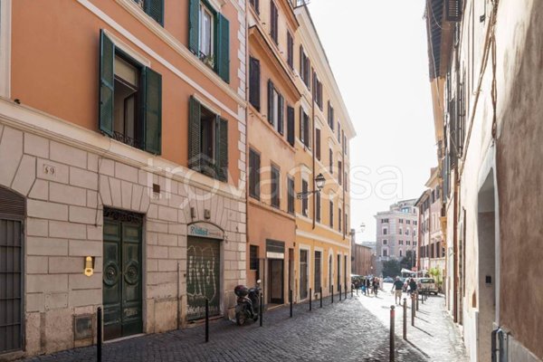 appartamento in vendita a Roma in zona Rione Monti/Campitelli
