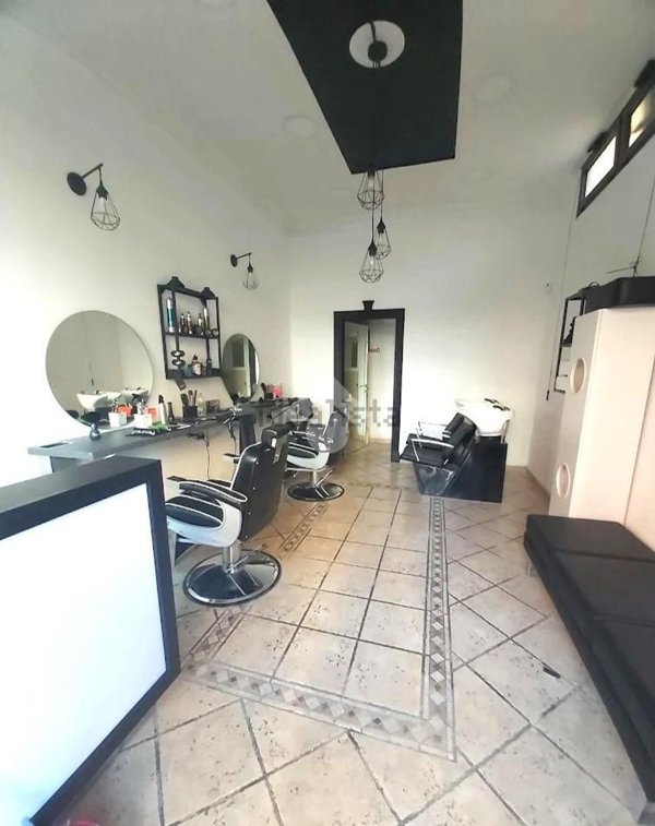 negozio in vendita a Roma in zona Prenestino-Centocelle