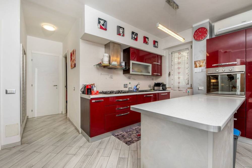 casa indipendente in vendita a Roma in zona Torre Gaia